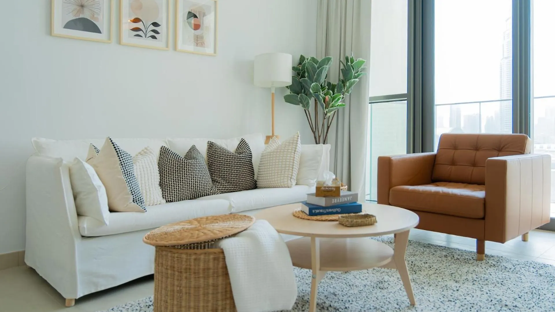 Elite Escape Holiday Home - 2 Bhk Getaway With Burj Khalifa View And Dubai Mall Access - 1504 contacts